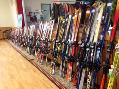 Angebot auf dem Skibasar in Daaden