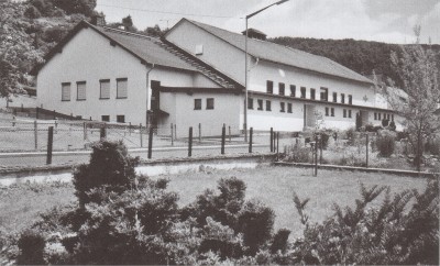 Turnhalle mit Neubau